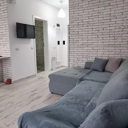 Apartament La Doi Pasi De Mare *