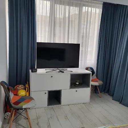 Apartament La Doi Pasi De Mare アパート *