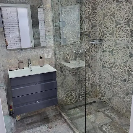 Apartament La Doi Pasi De Mare アパート ナボダリ